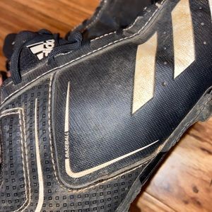 Boys baseball cleats